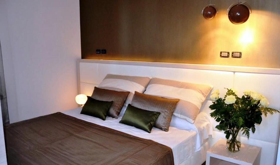 Hotel Palazzo Fortunato SantʼAgata di Militello Стая снимка