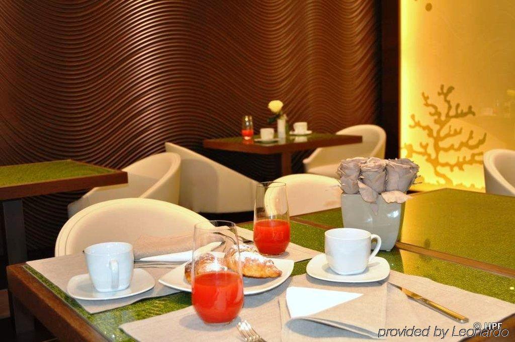 Hotel Palazzo Fortunato SantʼAgata di Militello Екстериор снимка